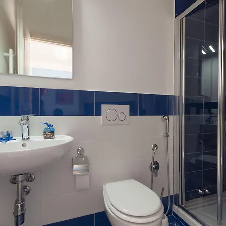 Cento Passi Dalle Mura Bed and Breakfast 3*
