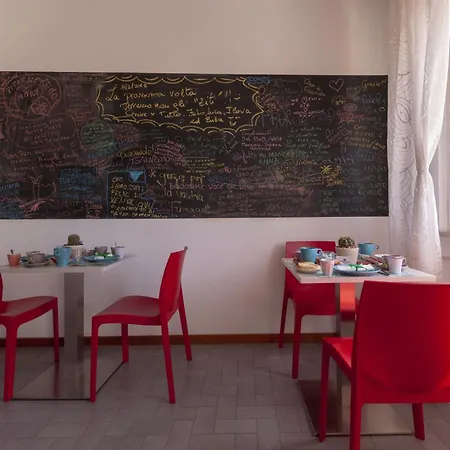 Cento Passi Dalle Mura Couette-café 3*