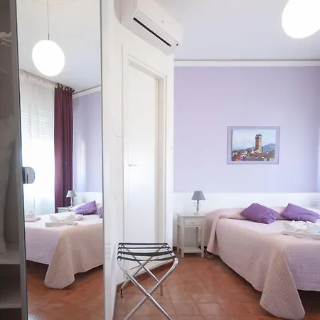 Cento Passi Dalle Mura Bed & Breakfast 3*