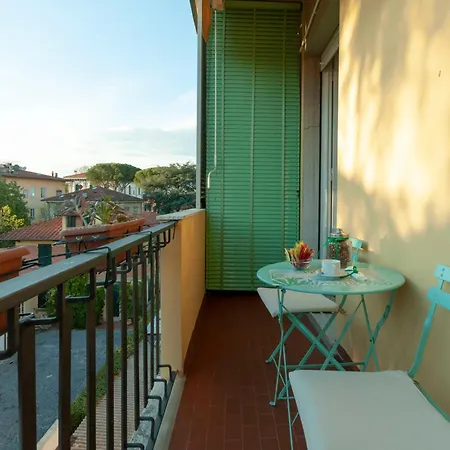 Cento Passi Dalle Mura Couette-café Lucques