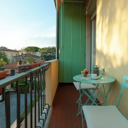 Cento Passi Dalle Mura Couette-café Lucques