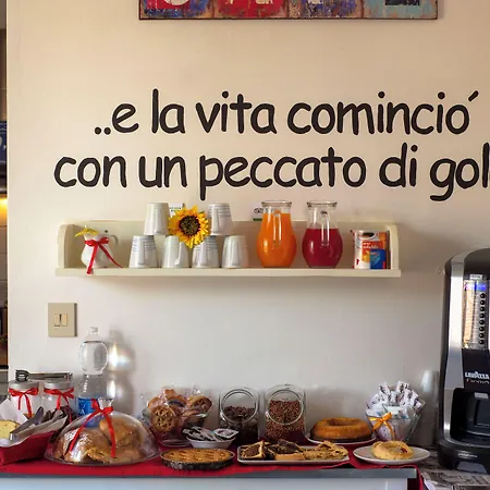 Cento Passi Dalle Mura Couette-café