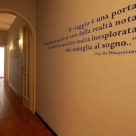 Cento Passi Dalle Mura فندق مبيت وإفطار 3*