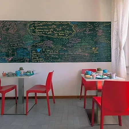 Cento Passi Dalle Mura فندق مبيت وإفطار لوكا