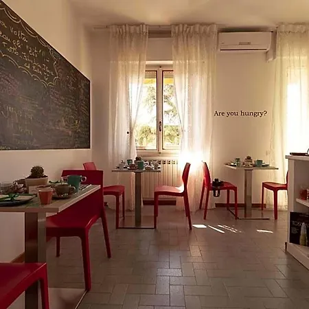 Cento Passi Dalle Mura 3* لوكا