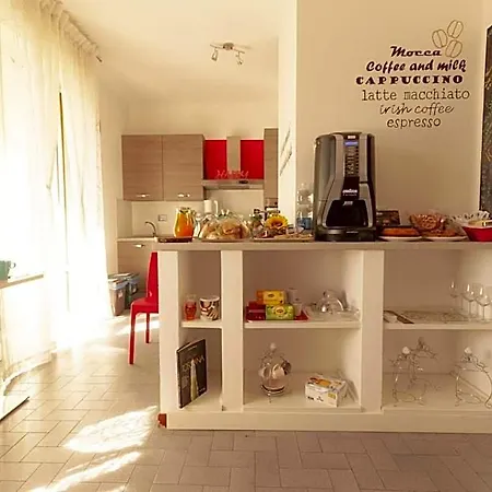Cento Passi Dalle Mura فندق مبيت وإفطار لوكا